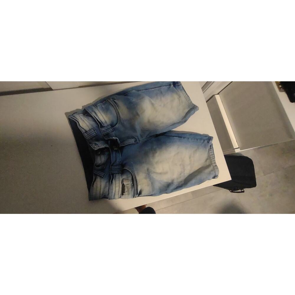 Shorts - Picture 2 of 12